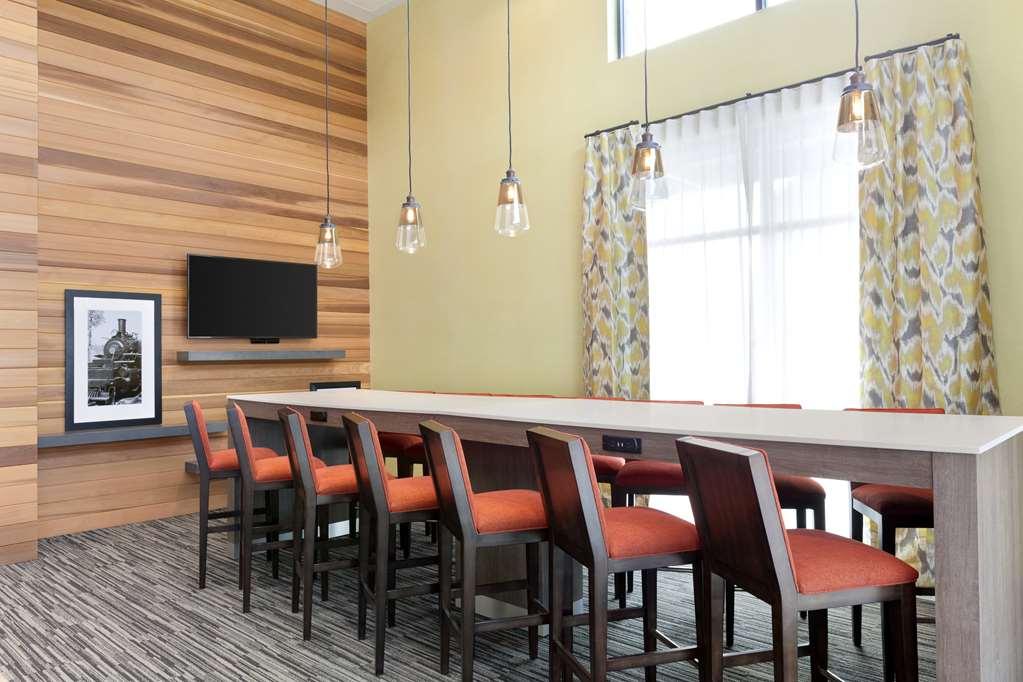 Hampton Inn & Suites 스노퀄미 내부 사진
